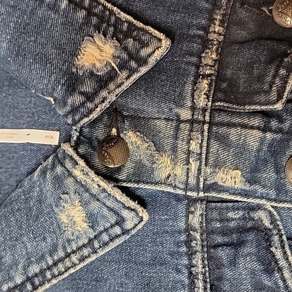 Free People Distressed Denim Jacket - Picture 9 of 9